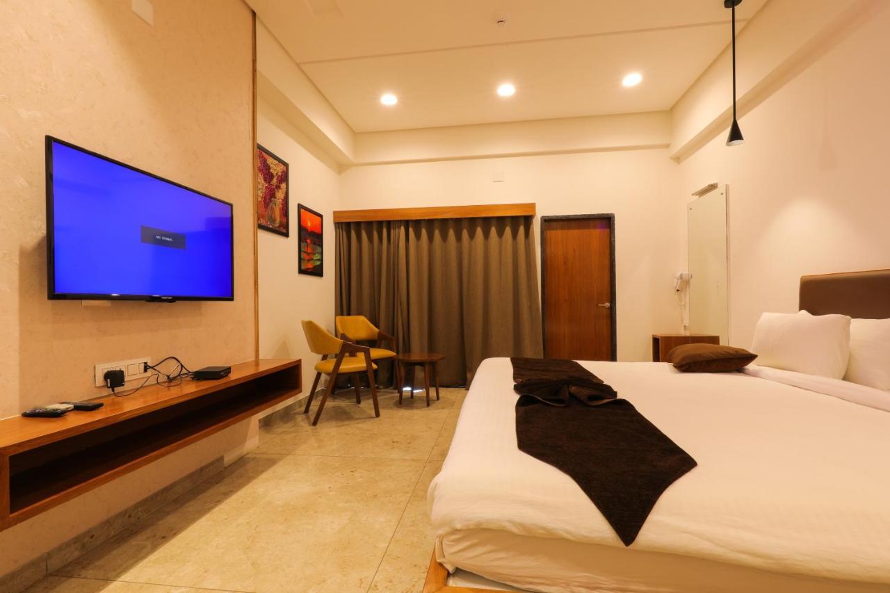 Hotel Club Heaven Palanpur Exteriér fotografie