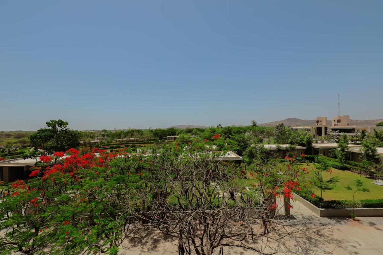 Hotel Club Heaven Palanpur Exteriér fotografie