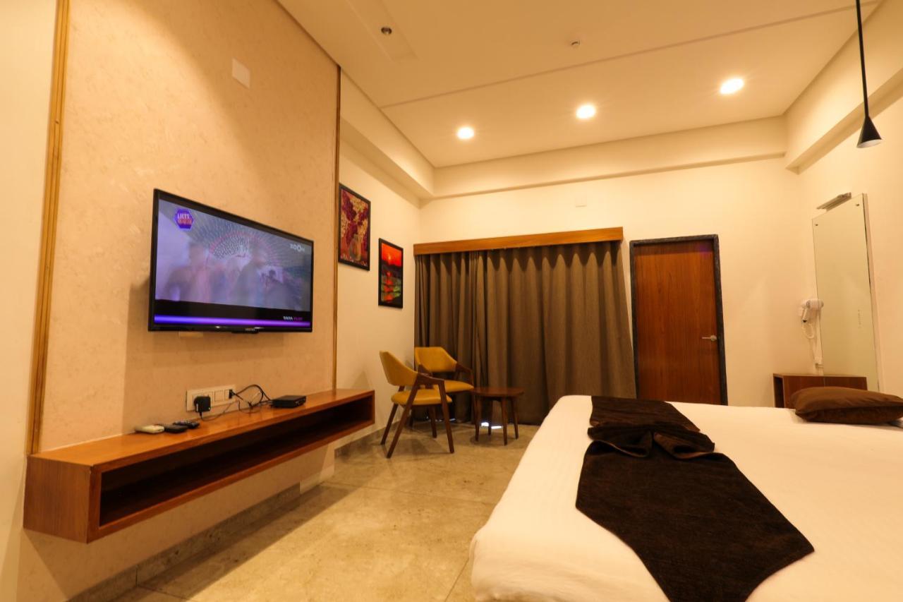 Hotel Club Heaven Palanpur Exteriér fotografie